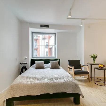 Apartment Happy Old Town Tartaczna Street 29b *