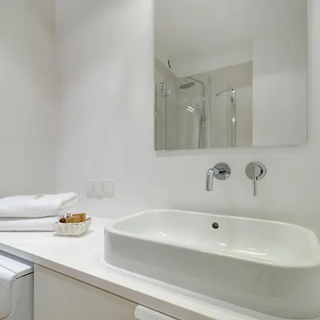 Apartment Happy Old Town Tartaczna Street 29b *